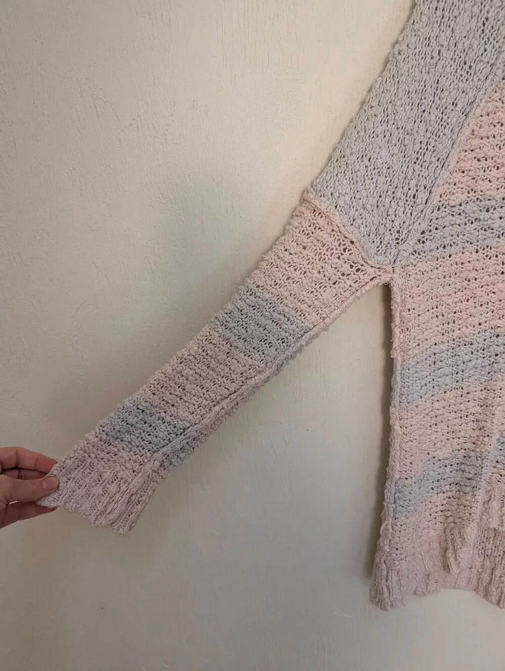 Free People Pullover Sweater Chunky Knit Size S grey & pink